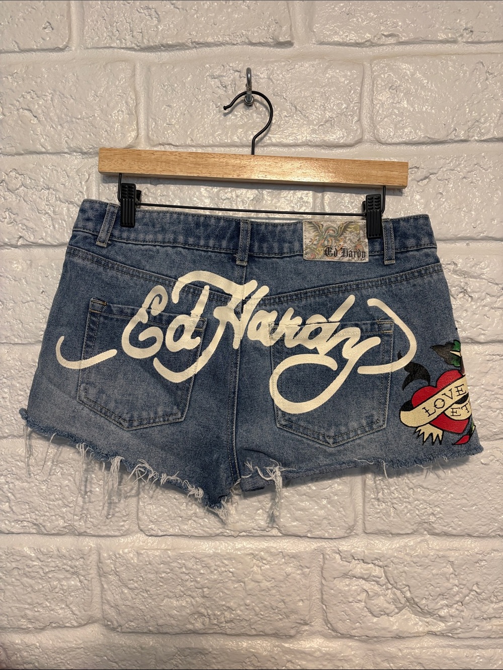 Ed Hardy Love Eternal Graphic Denim Jean Shorts Distressed Fray Hem Size 28 / 6